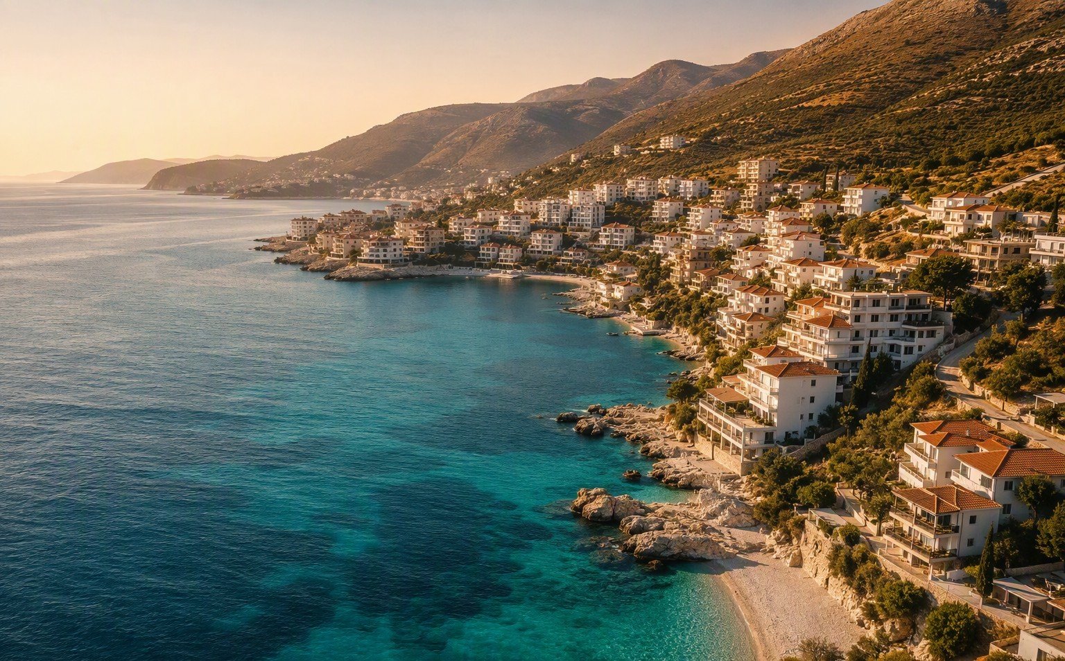 Riviera albanese — la costa dove vivono i pensionati italiani in Albania